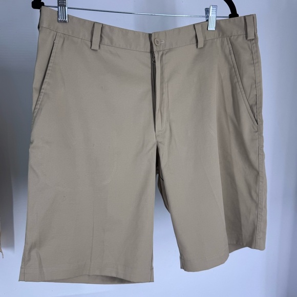 Nike Golf Fri fit 34 x 10 tan shorts flat front - Picture 1 of 4